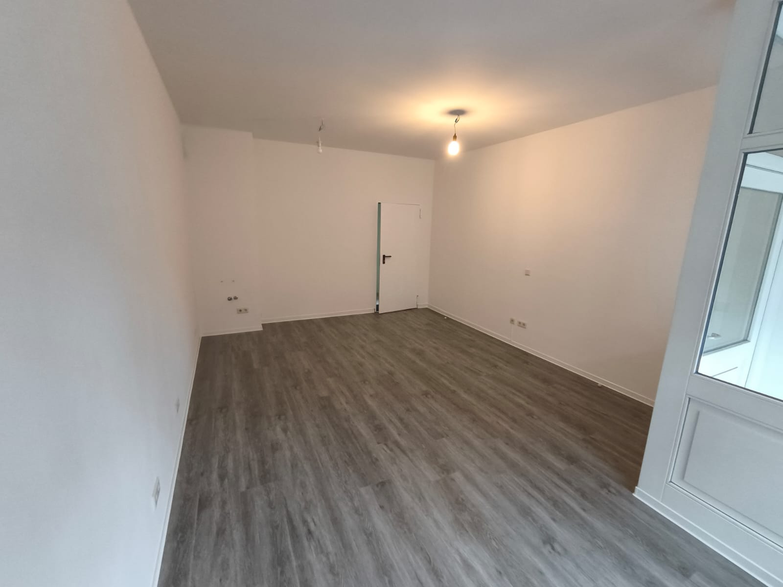 Laden mit Ausgang hinten